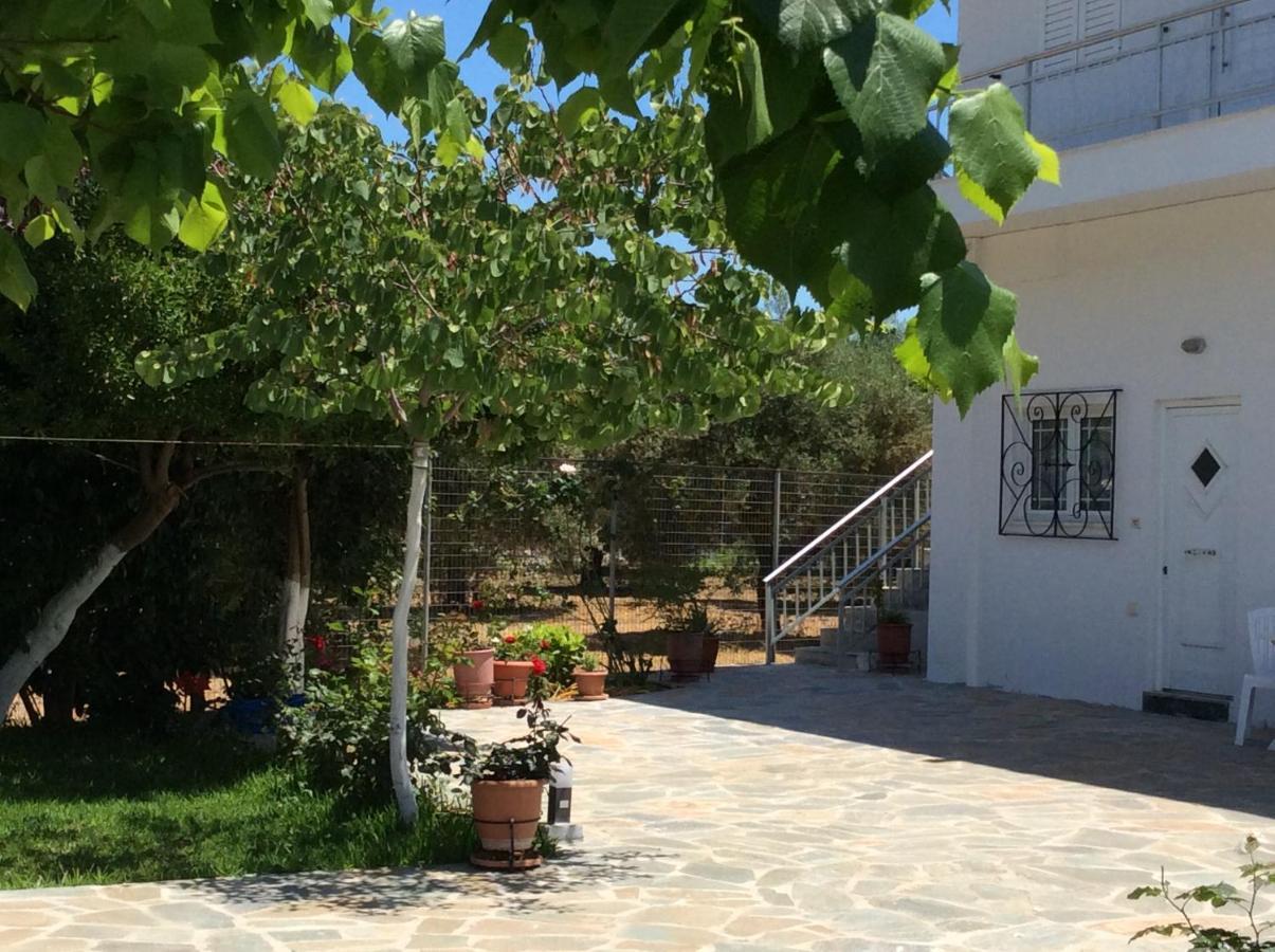 Kardiakafti Village Gastuni Eksteriør billede