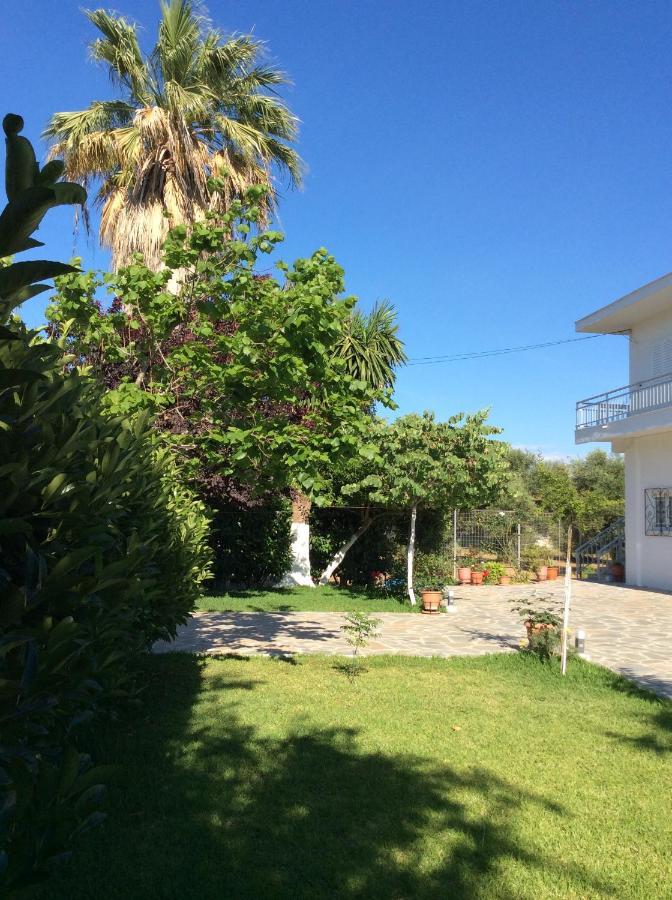 Kardiakafti Village Gastuni Eksteriør billede