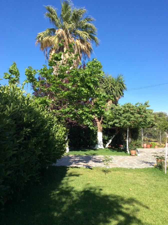 Kardiakafti Village Gastuni Eksteriør billede