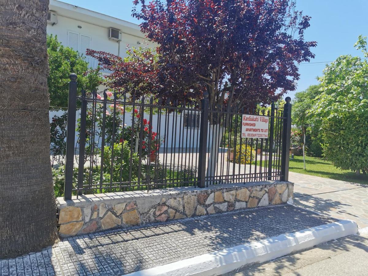 Kardiakafti Village Gastuni Eksteriør billede