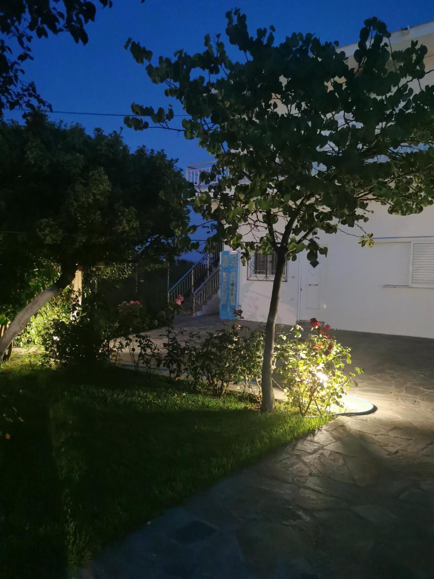 Kardiakafti Village Gastuni Eksteriør billede